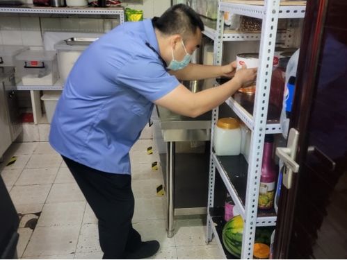 后勤保障部与灞桥区市场监管部门开展特种设备 食品安全联合检查